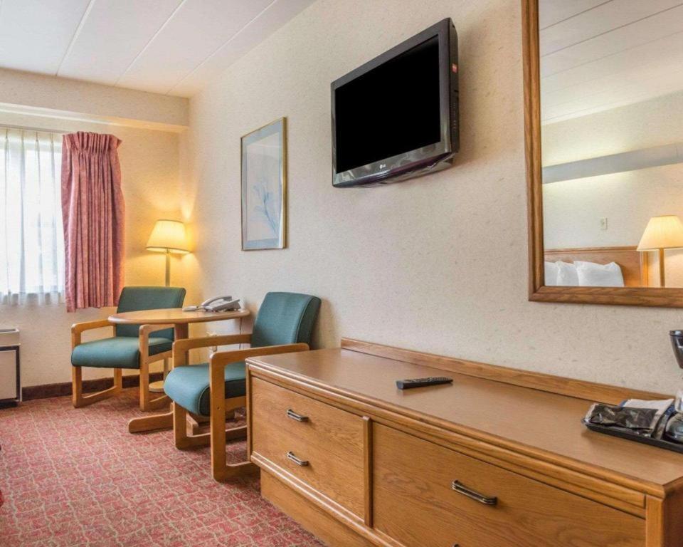Quality Inn Royle Kittanning Exteriör bild