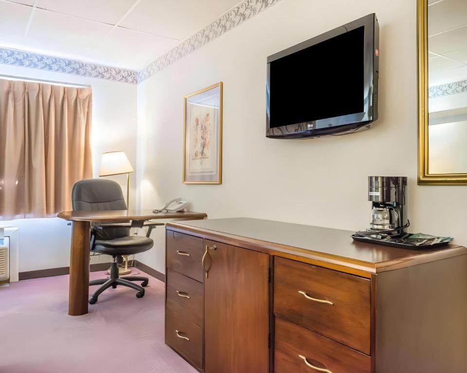 Quality Inn Royle Kittanning Exteriör bild